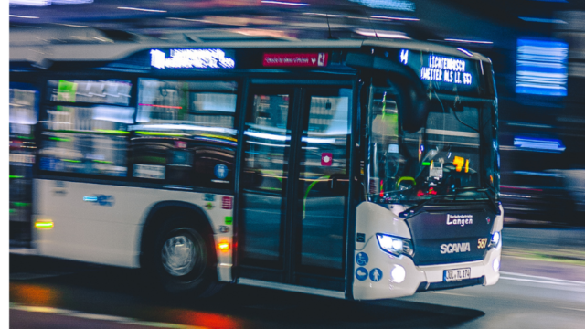 Le Sénégal lance son Bus Rapide Transit (BRT) à Dakar